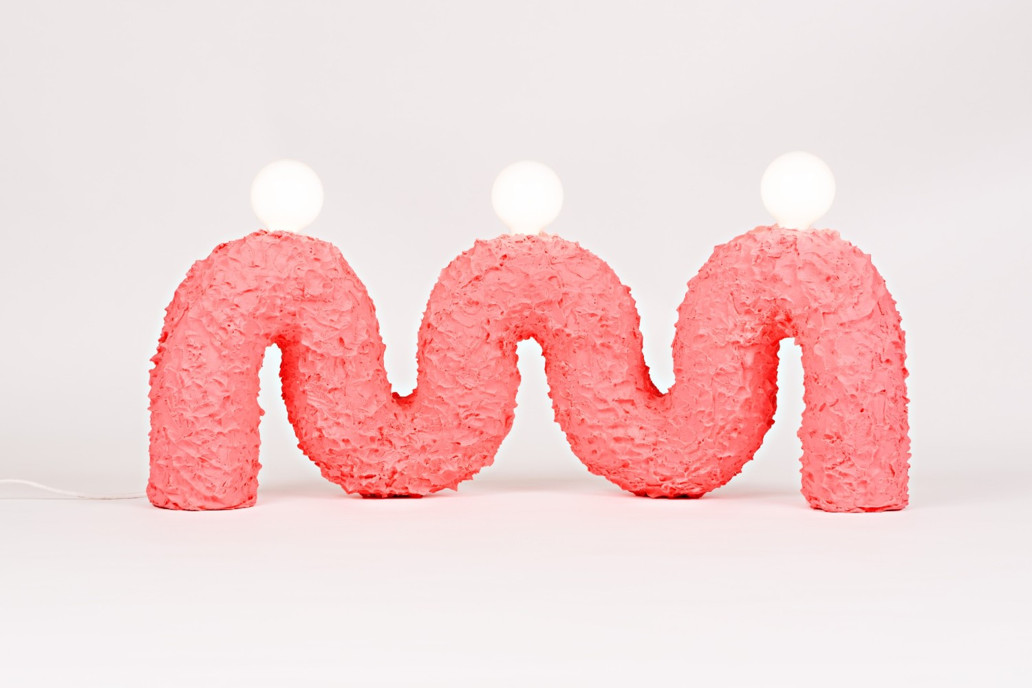 lampaposulure-pink-tubulures-behaghelfoiny-1-behaghelfoiny.jpg