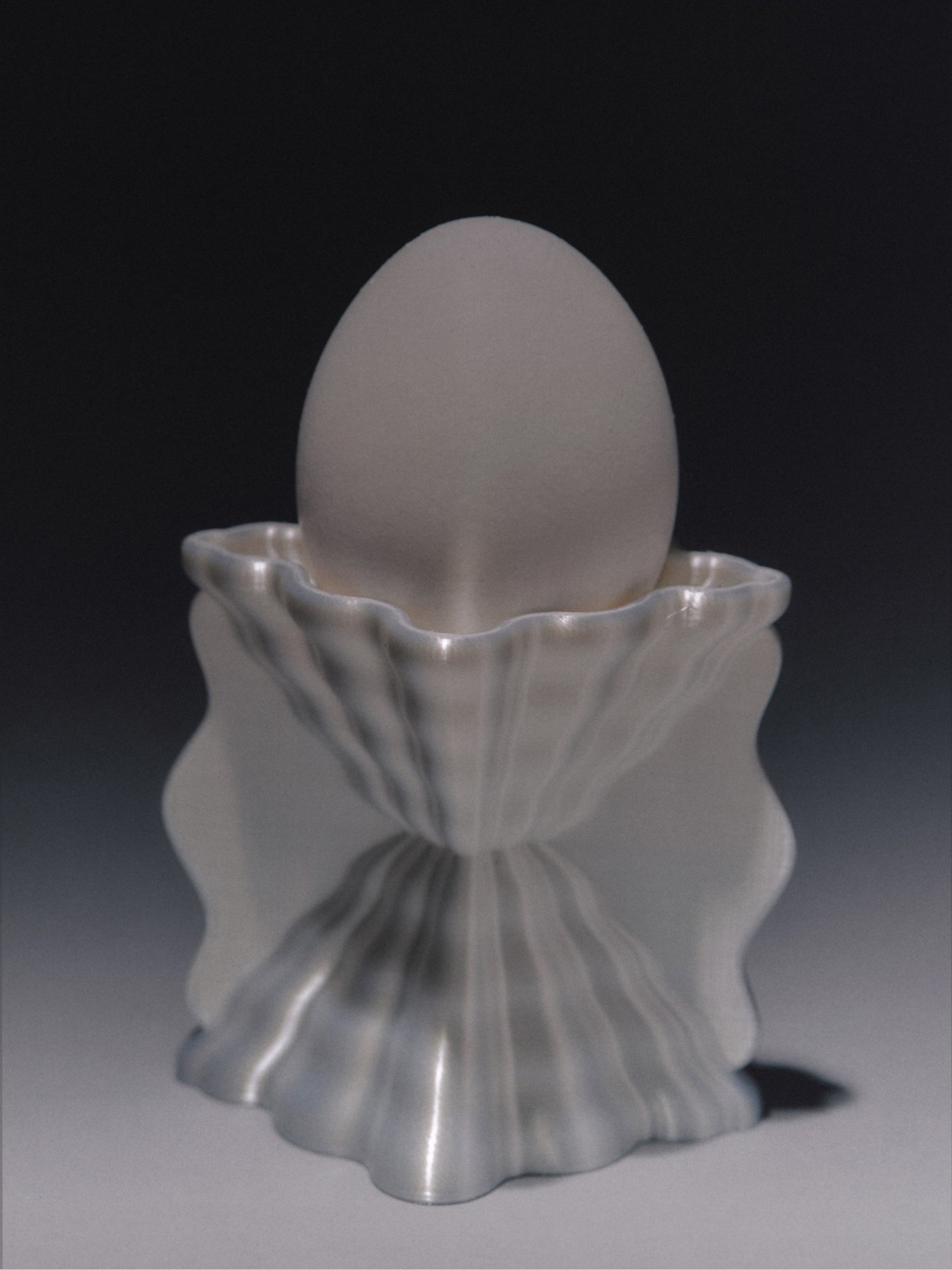 egg_stand_photo-by-daria-polukarova-2.jpg