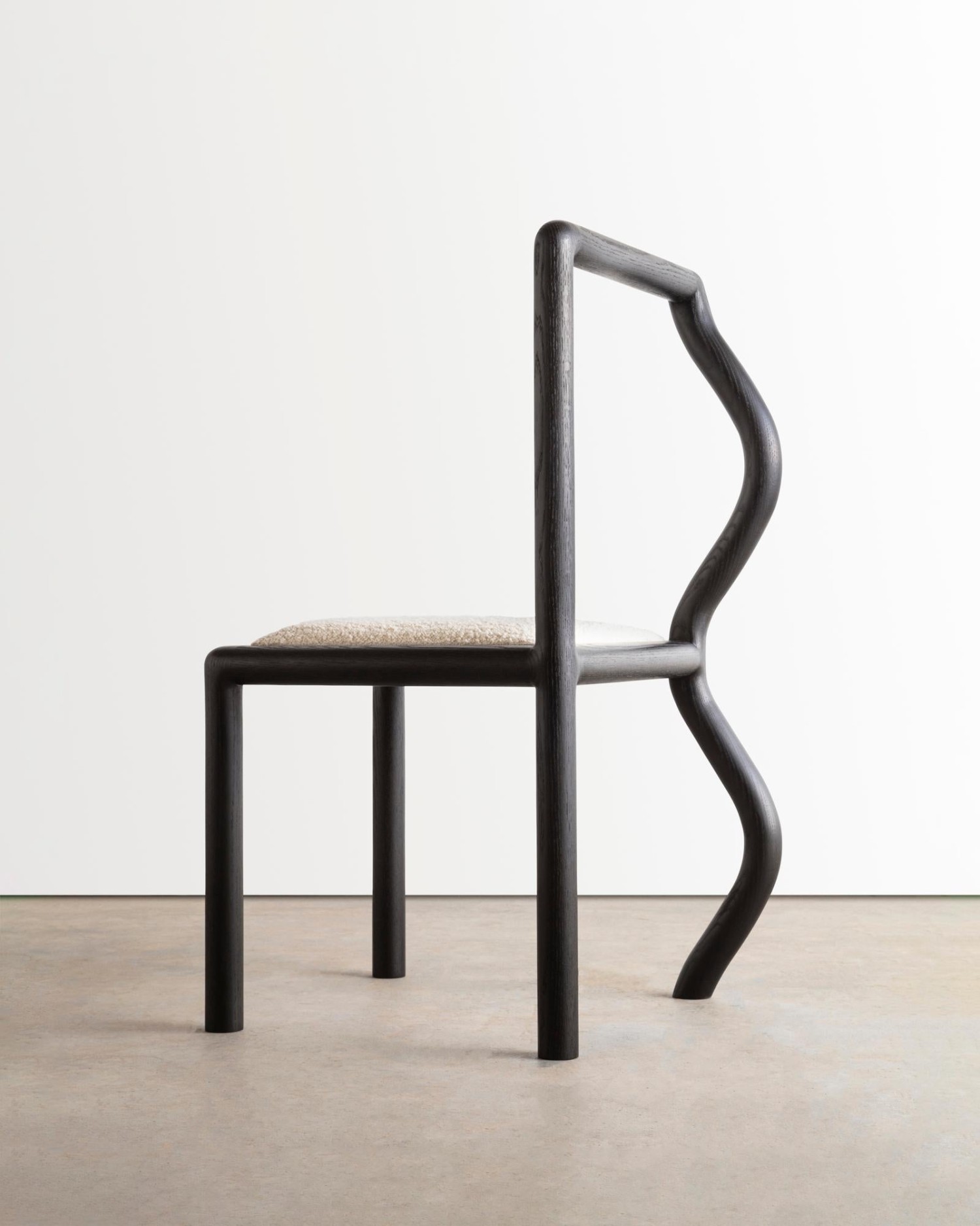 squiggle_chair_2.jpeg