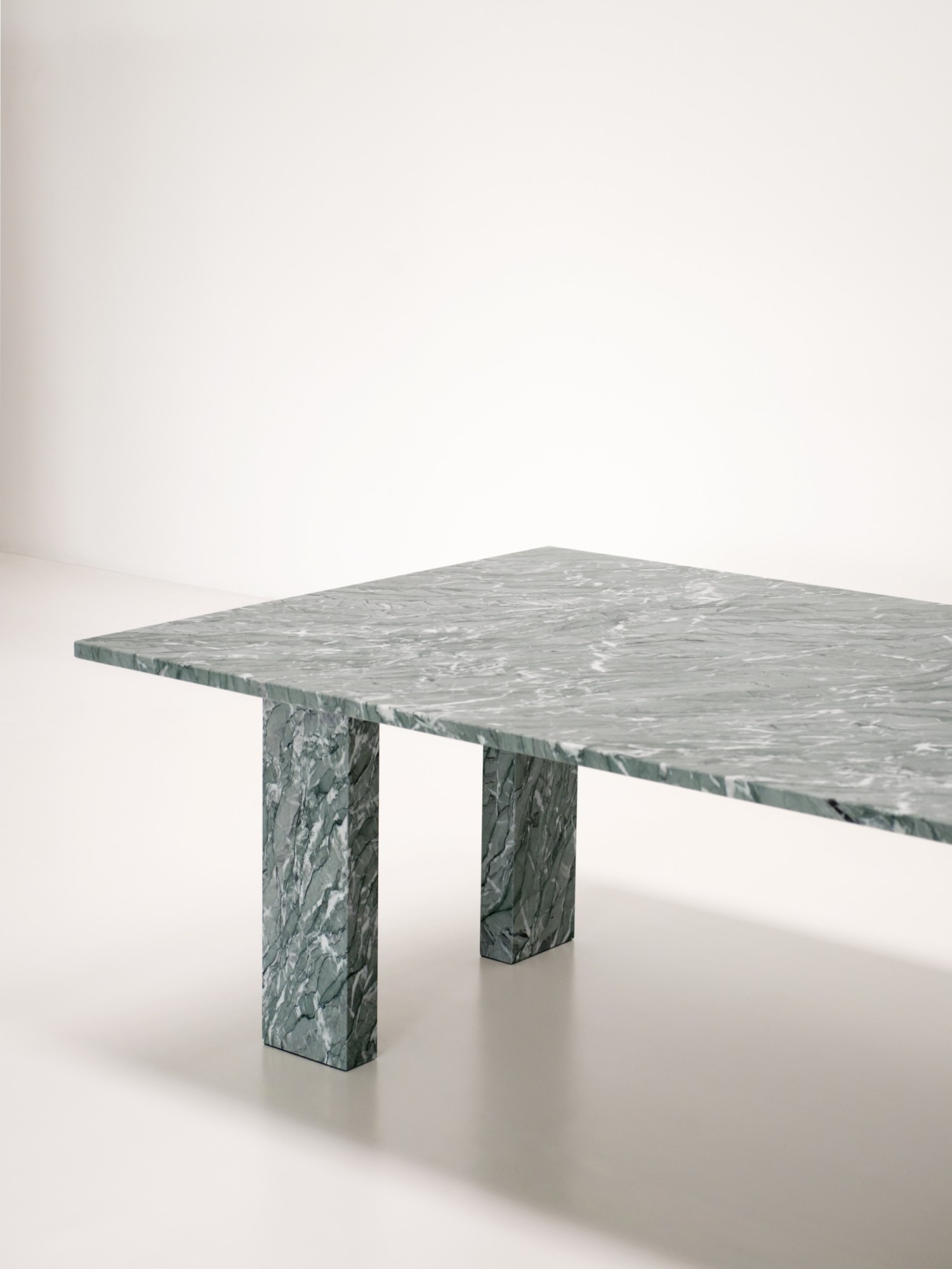 19_ps_tacchini_clockwise-by-michael-anastassiades-andrea-ferrari.jpg